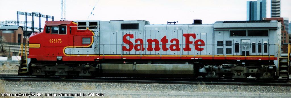 Santa Fe C44-9W 695